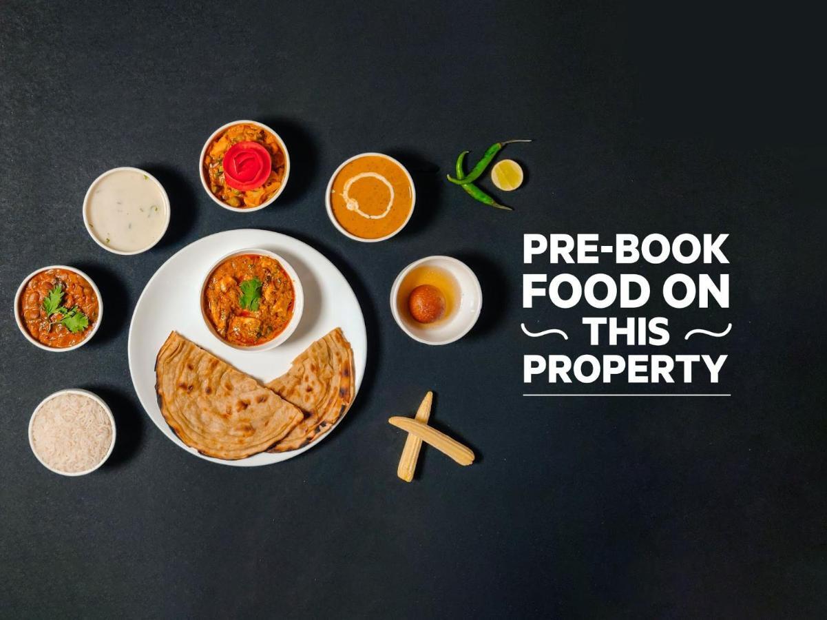 Готель Oyo Townhouse 044 Sector 14 Gurugram Ґурґаон Екстер'єр фото